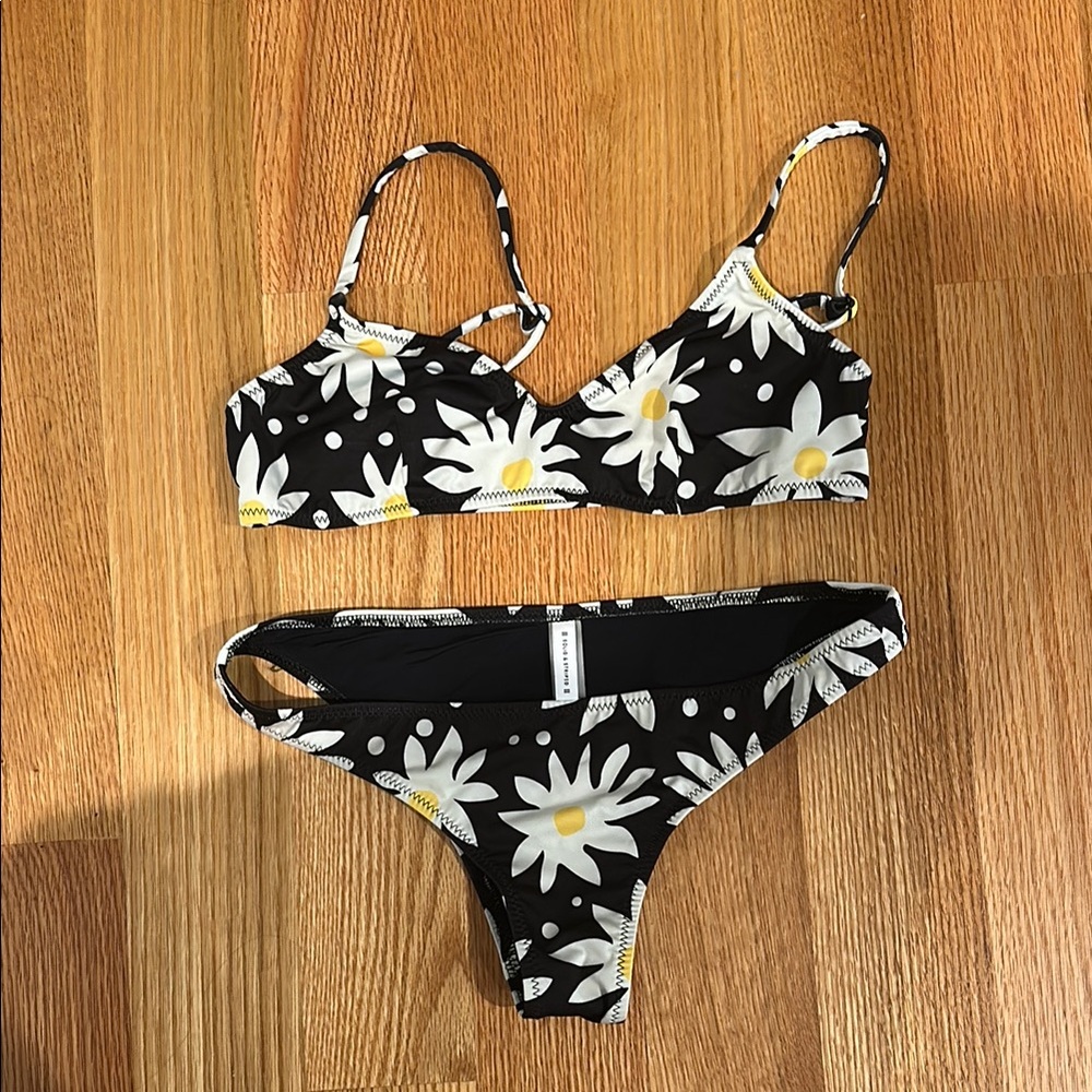 Solid & Striped Black and White Daisy Bikini Set - Both Pieces Size Small